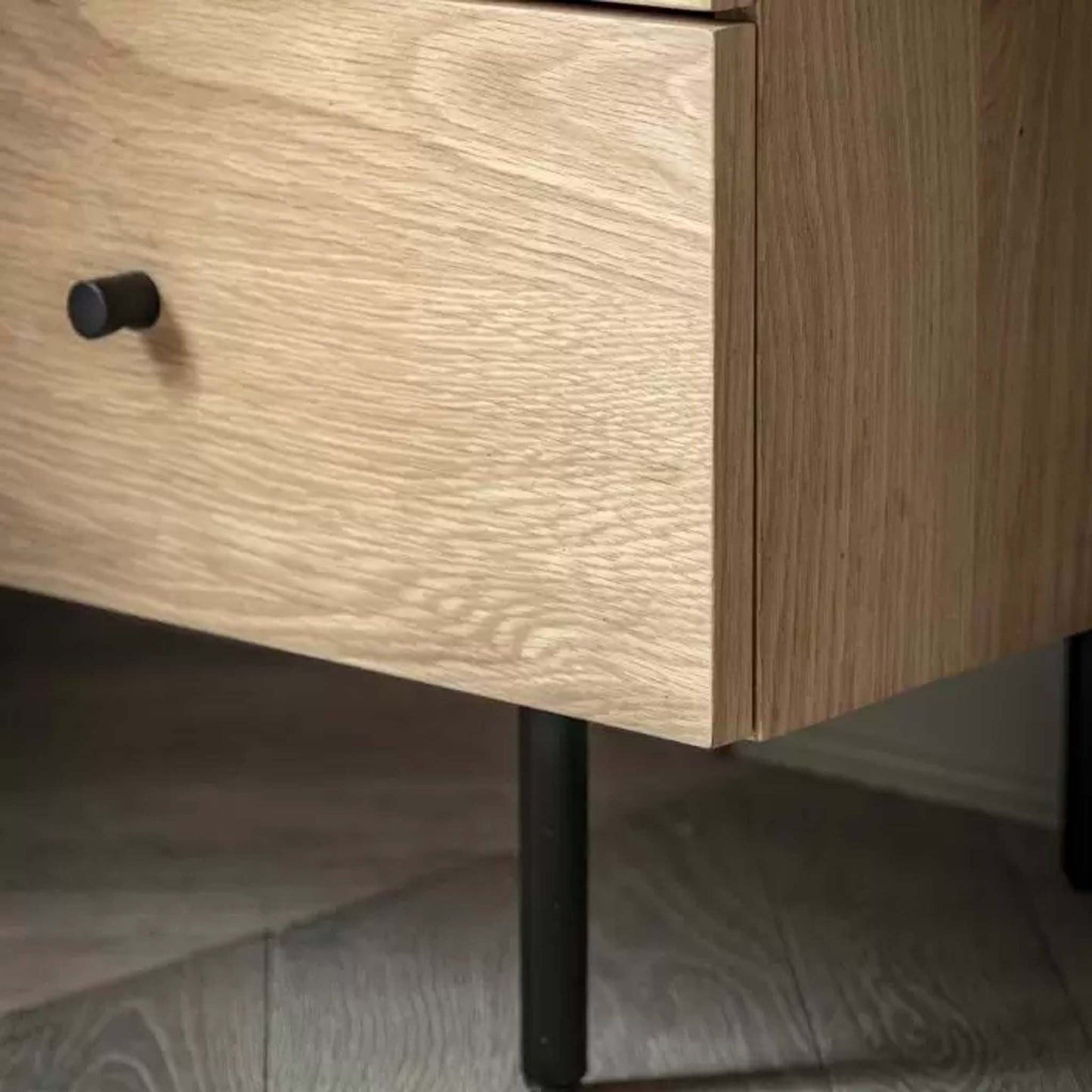 Ainsley Chest