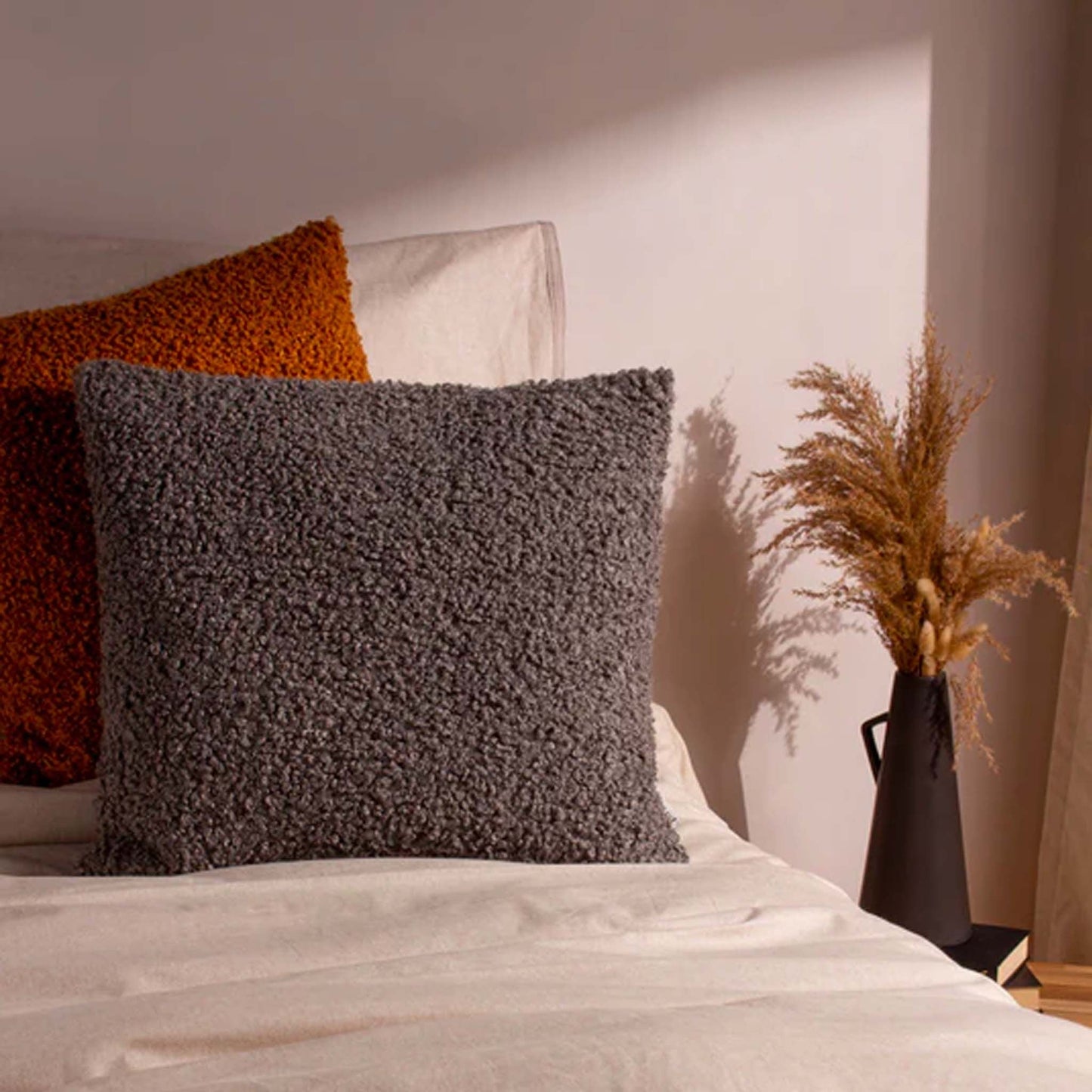 Evan Cushion